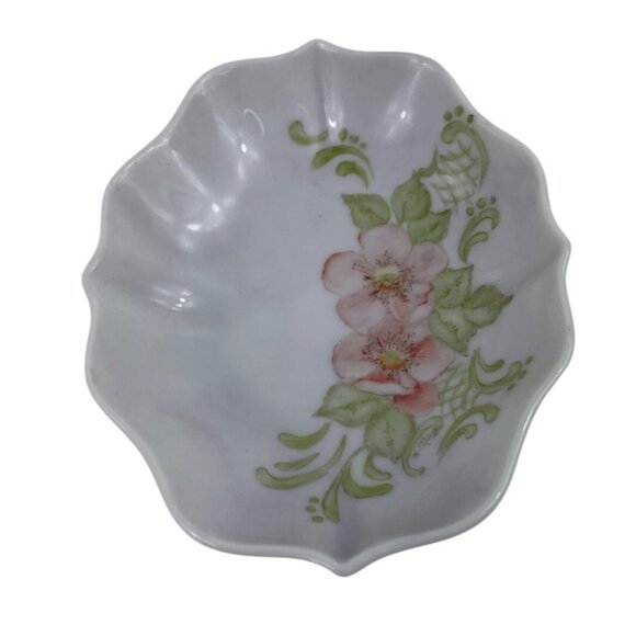 Hand-Painted Floral Porcelain Trinket Dish Vintage Pink Flowers Scalloped Edge - Picture 3 of 11